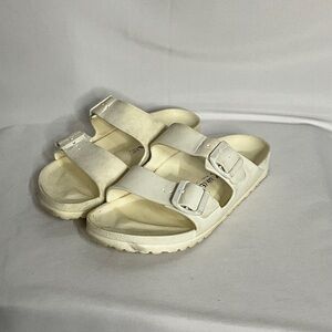 Birkenstock Women's Cream Sandals Size 39